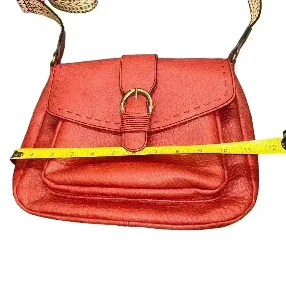 a.n.a medium PURSE W RED PEBBLED FAUX LEATHER TAN GUITAR STRAP - Picture 13 of 14